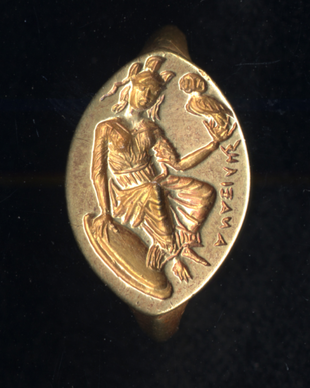 The History and Meaning of Signet Rings: From Ancient Seals to Modern Style