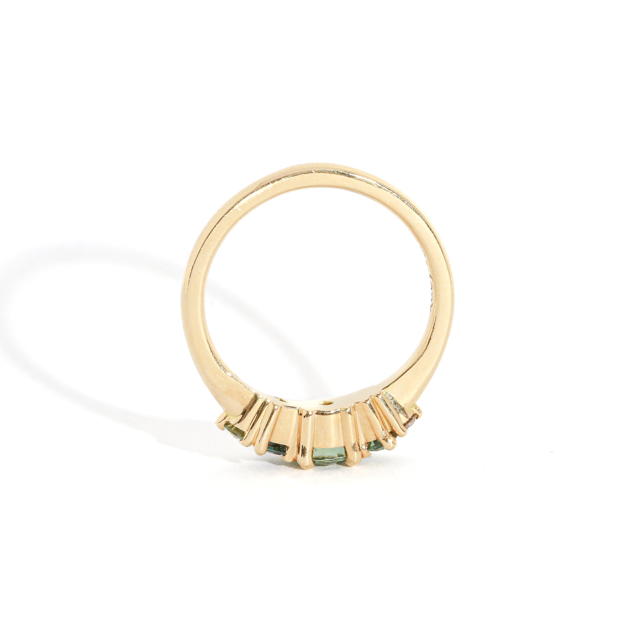 Ambient Cluster Ring