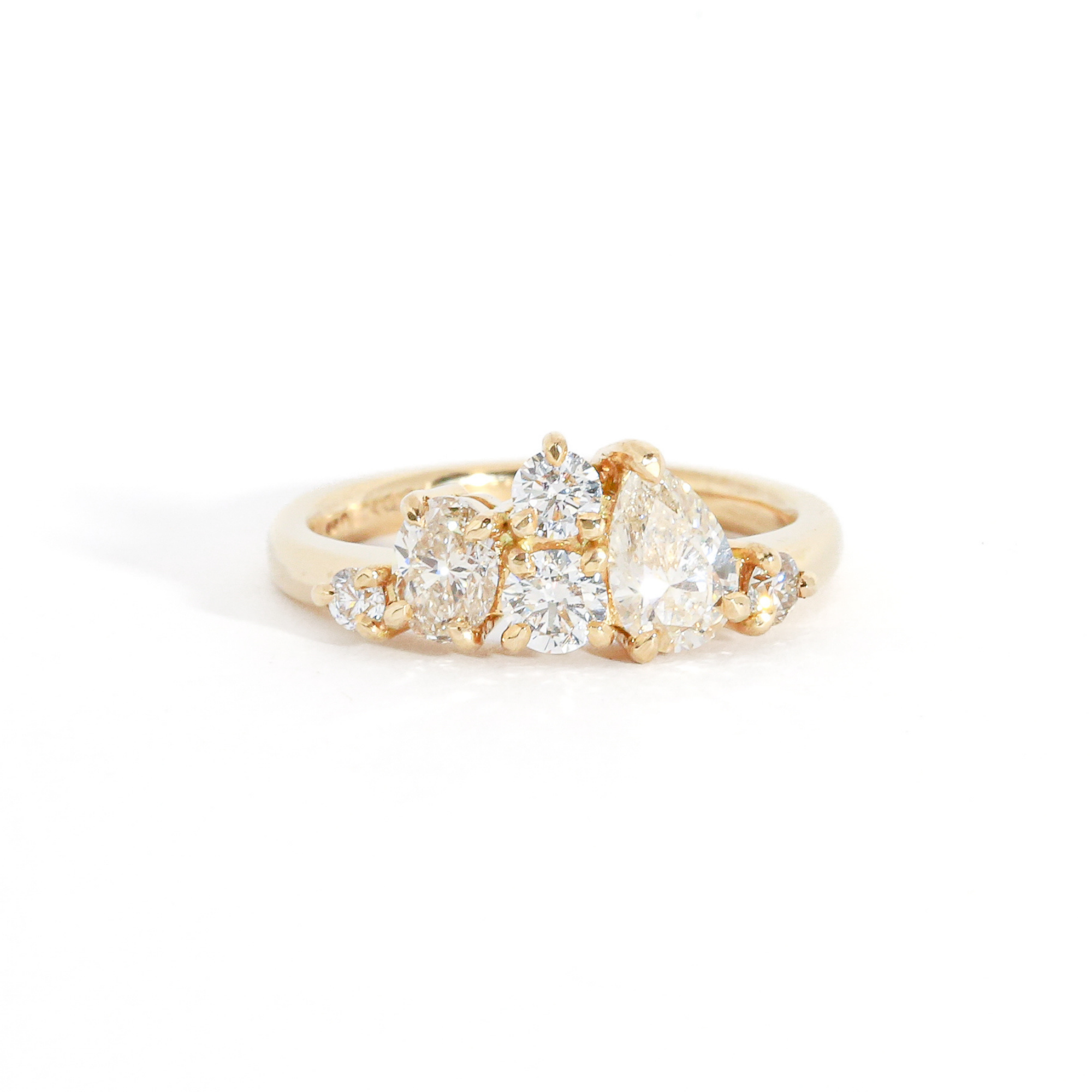 diamond cluster gold ring