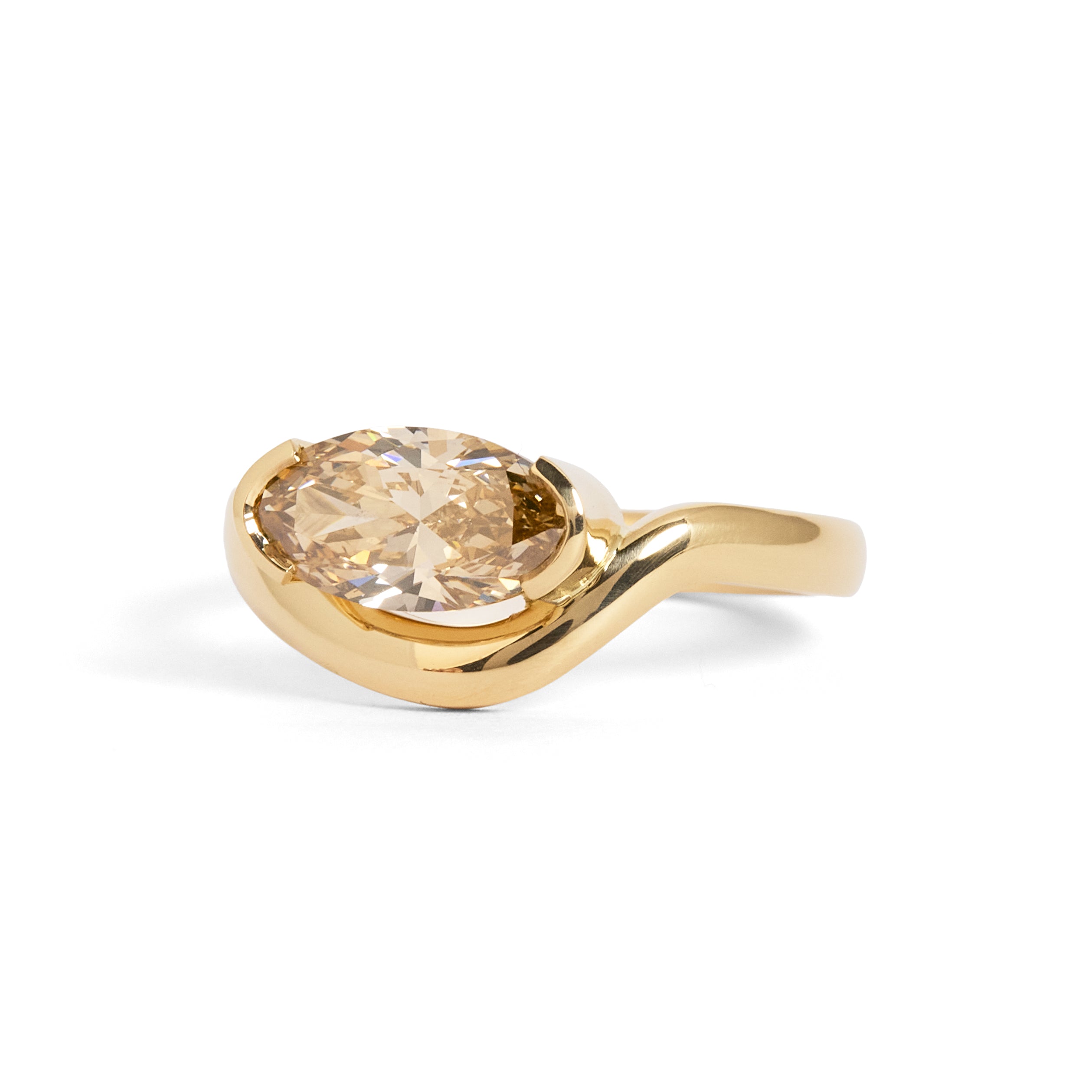 Aurelia Solitaire Diamond Ring