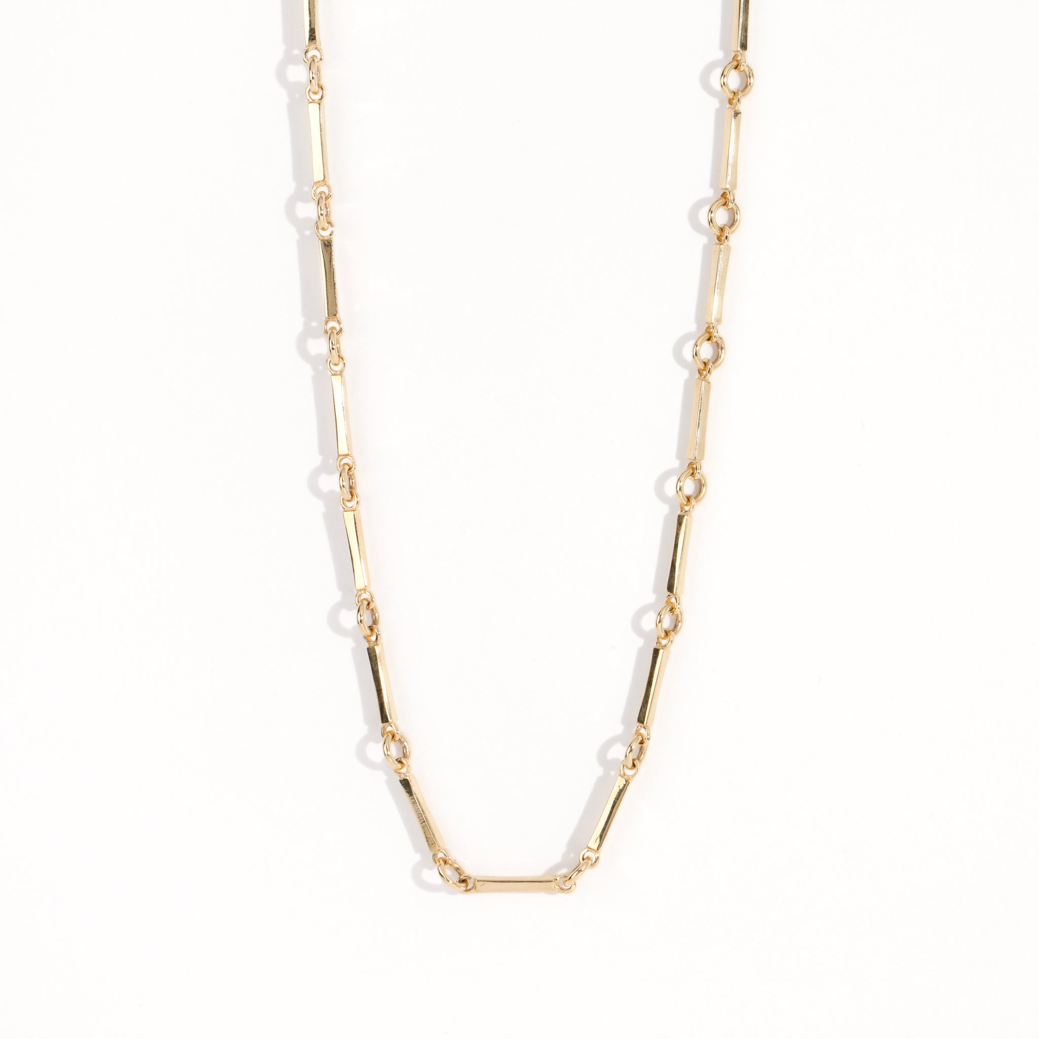 Bar and loop style necklace in solid 9ct yellow gold