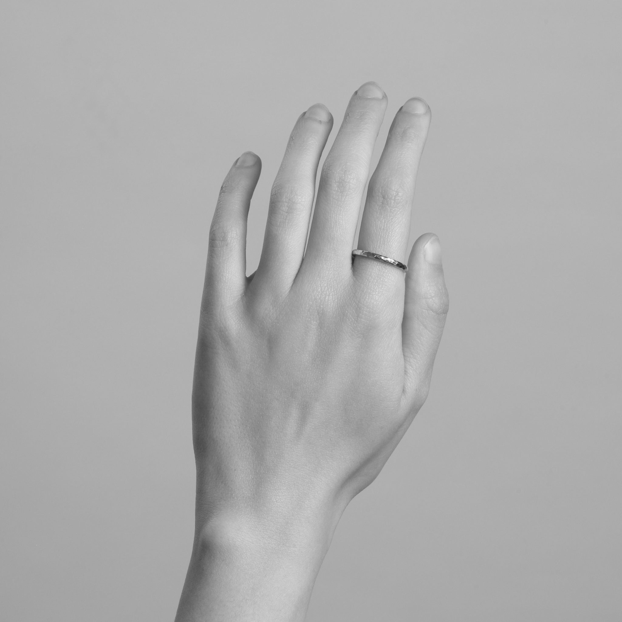 Handmade 18kt gold wedding band, Custom Bespoke Ring with chiselled finished,