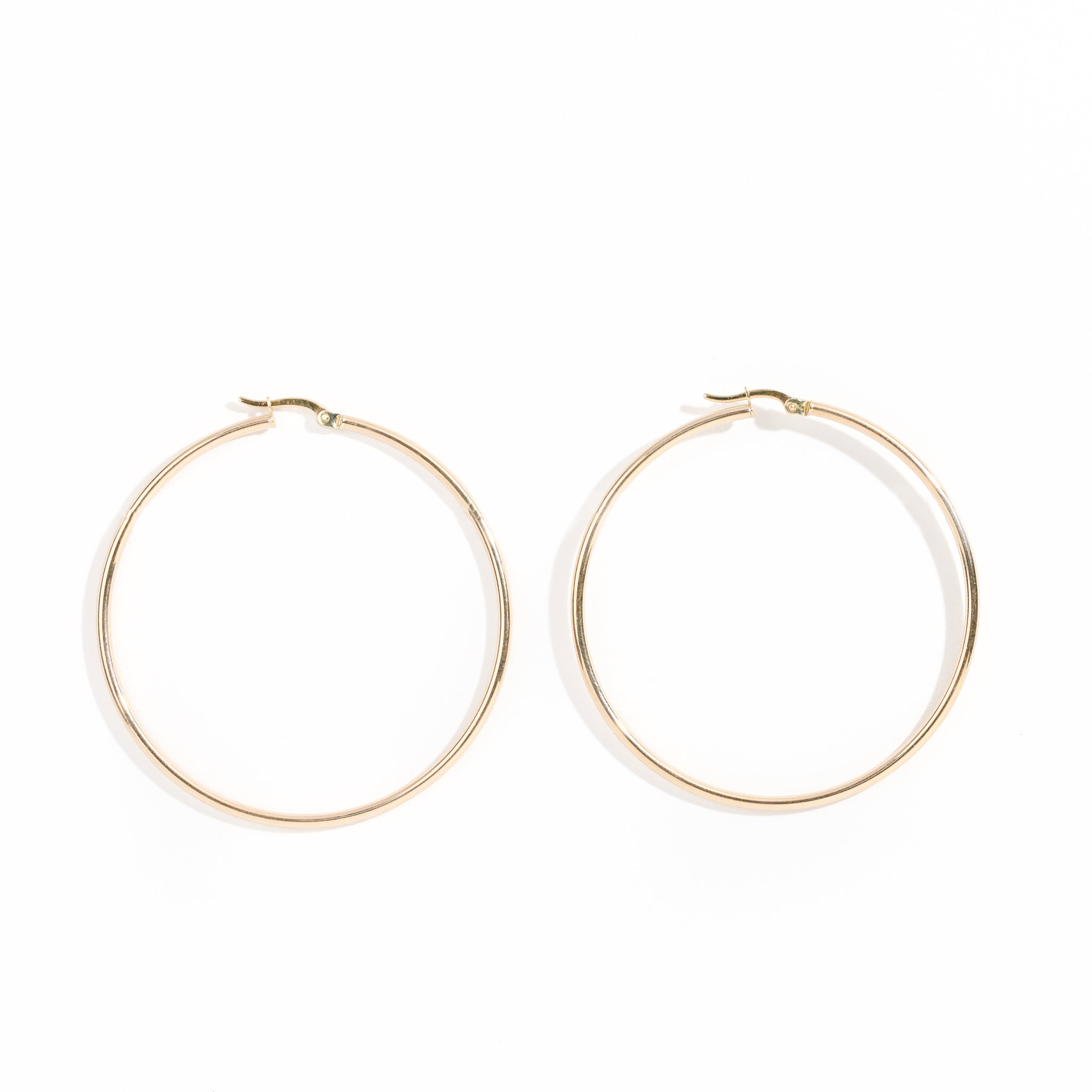 Classic 9 carat yellow gold hoops.