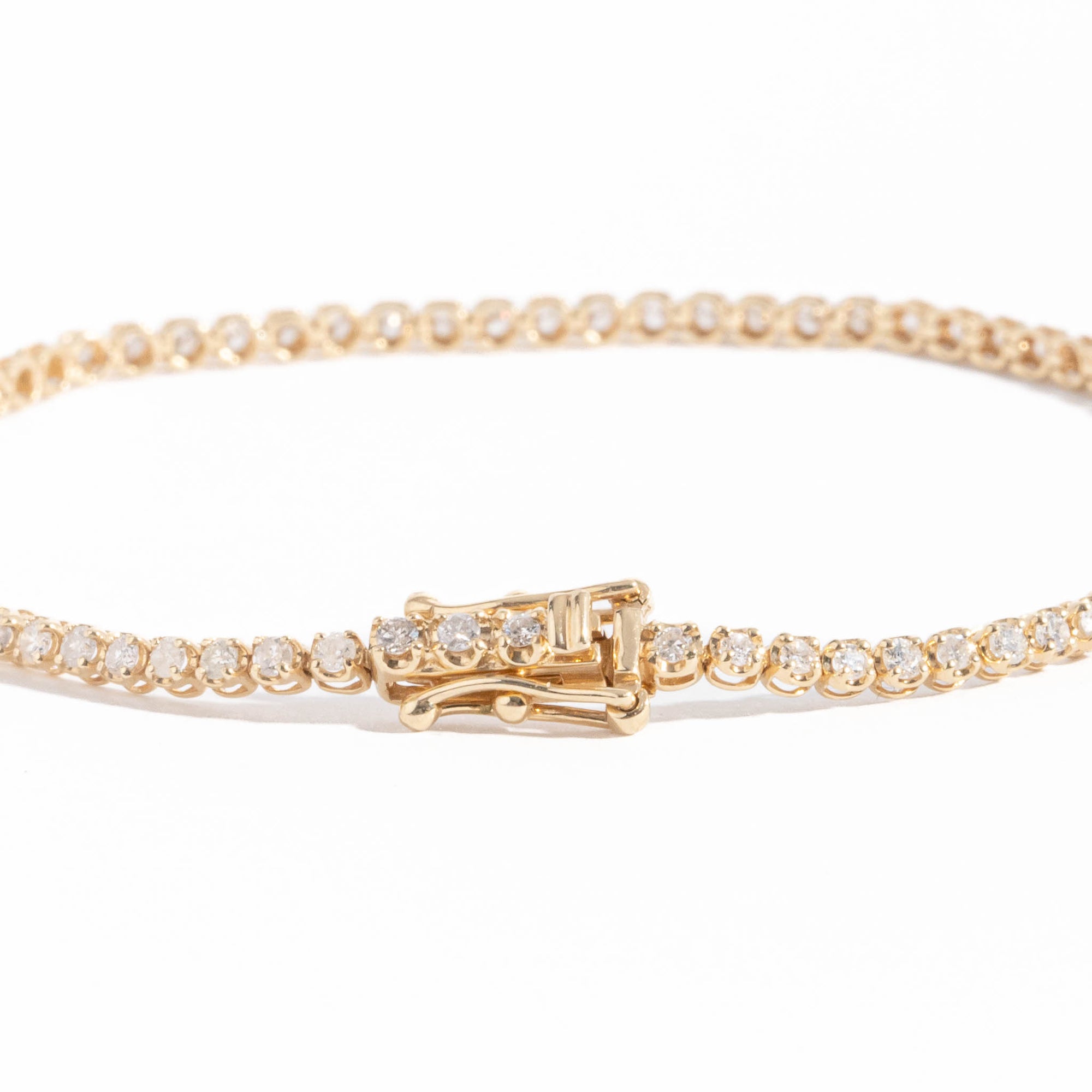 White Diamond Tennis Bracelet in 14 carat yellow gold