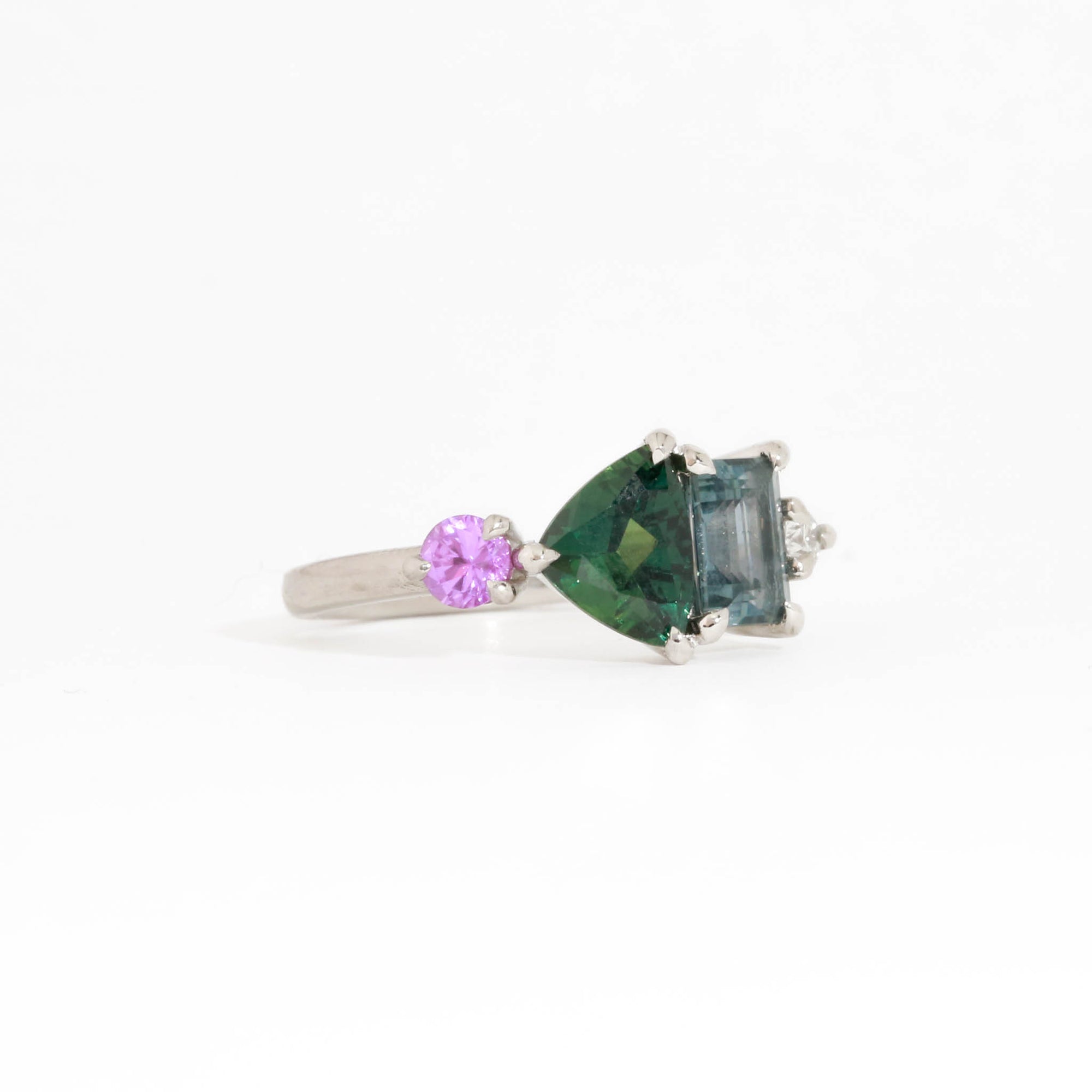 Wonder Sapphire Ring