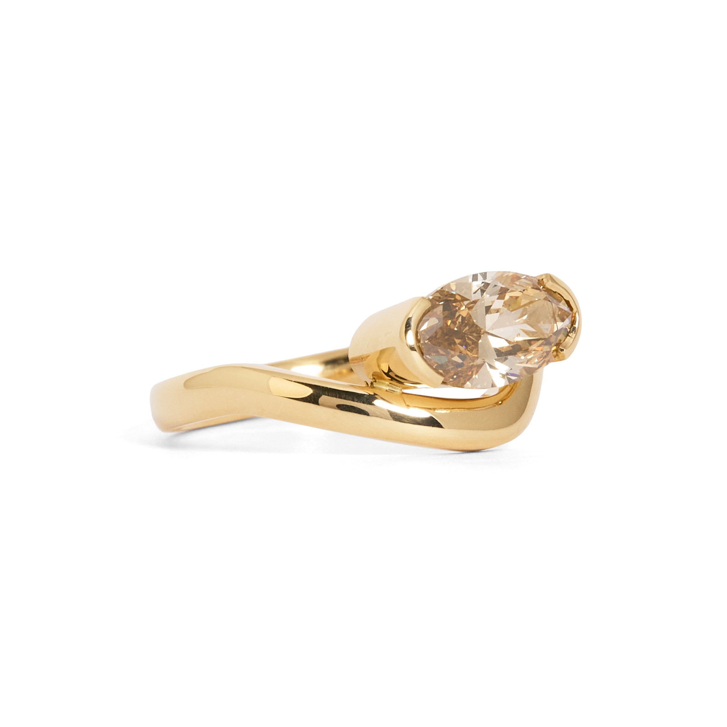 Aurelia Solitaire Diamond Ring