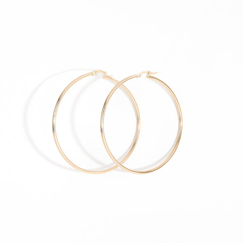 Classic 9 carat yellow gold hoops.