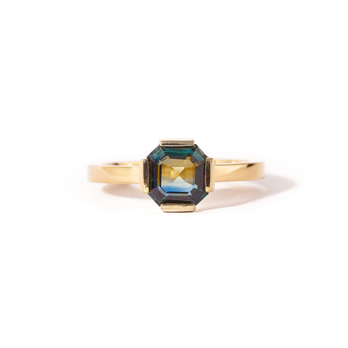 Solitaire Asscher Cut Sapphire in 18ct Yellow Gold