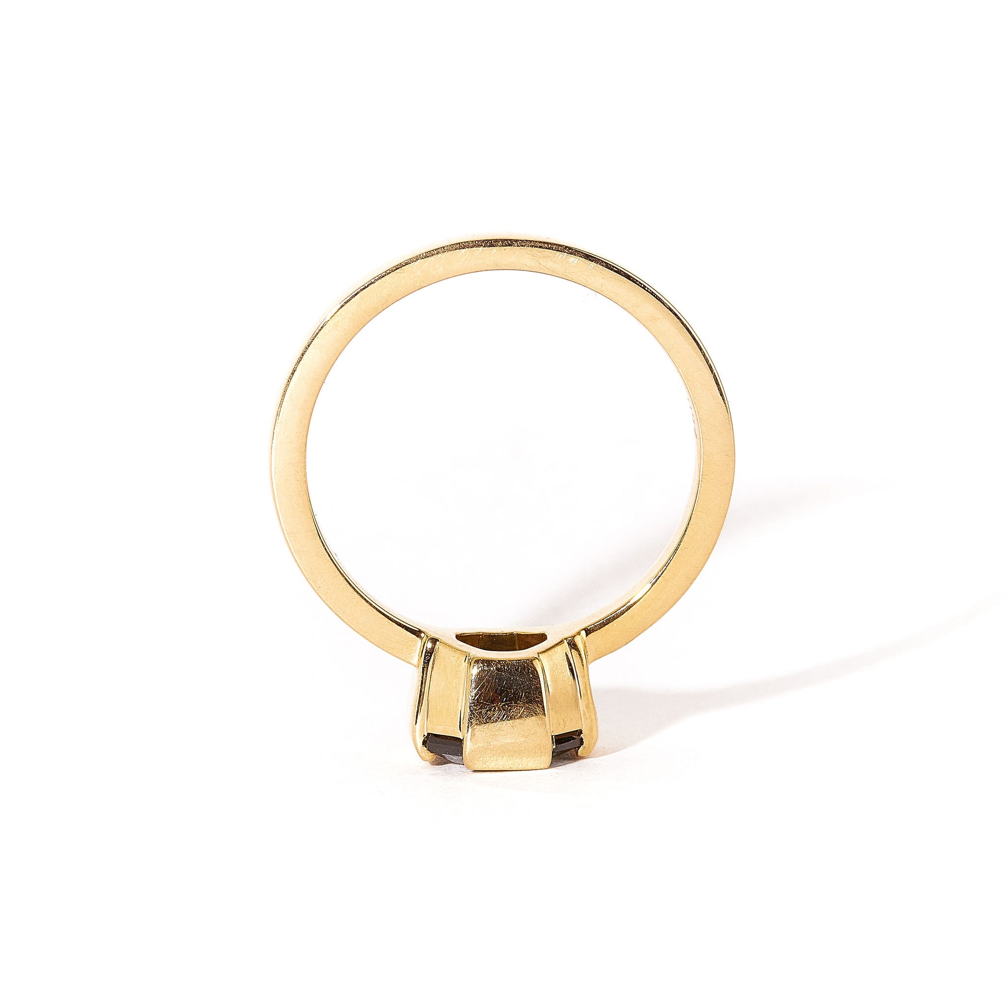 Solitaire Asscher Cut Sapphire in 18ct Yellow Gold