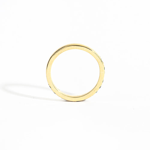 Bespoke Australian sapphire and diamond wedding band in 18ct yellow gold, made in Melbourne